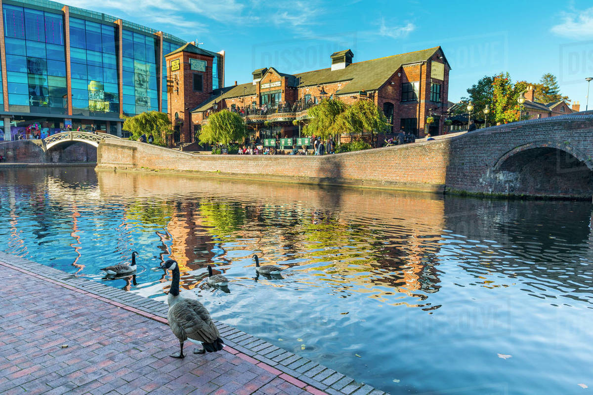 Pub along Birmingham Canal Old Line, Birmingham, England, United Kingdom, Europe Royalty-free stock photo