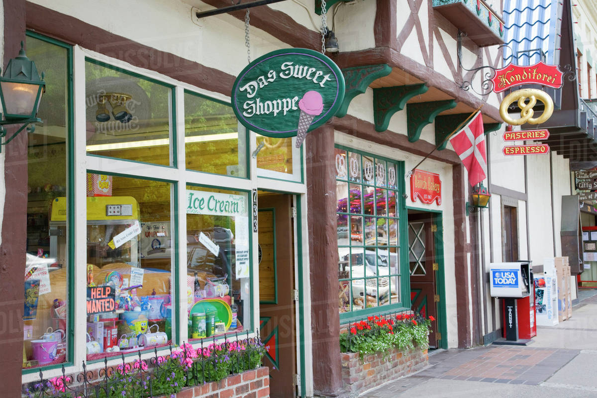 WA, Leavenworth, Bavarian style village, shops on Front Street Stock