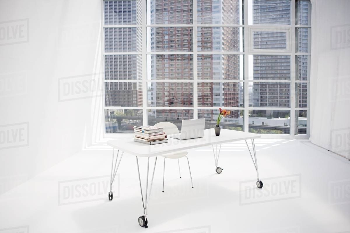 A sparse white office - Royalty-free Stock Photo | Dissolve
