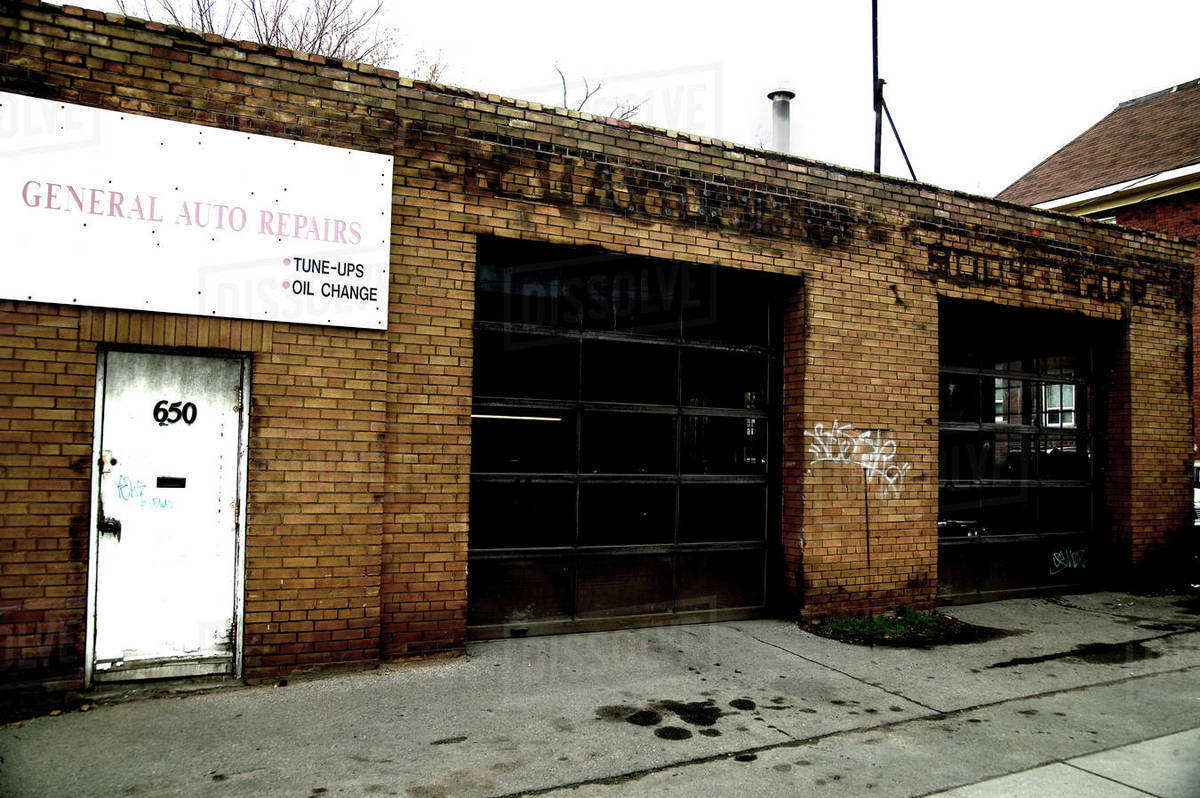Auto Repair Shop, Toronto, Ontario Stock Photo Dissolve